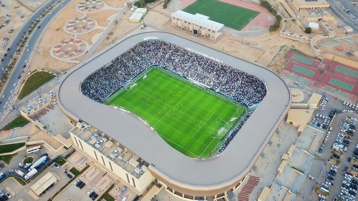 حقيقة تواصل شركة "الوسائل" مع نادي الهلال لاستثمار ملعب جامعة الملك سعود