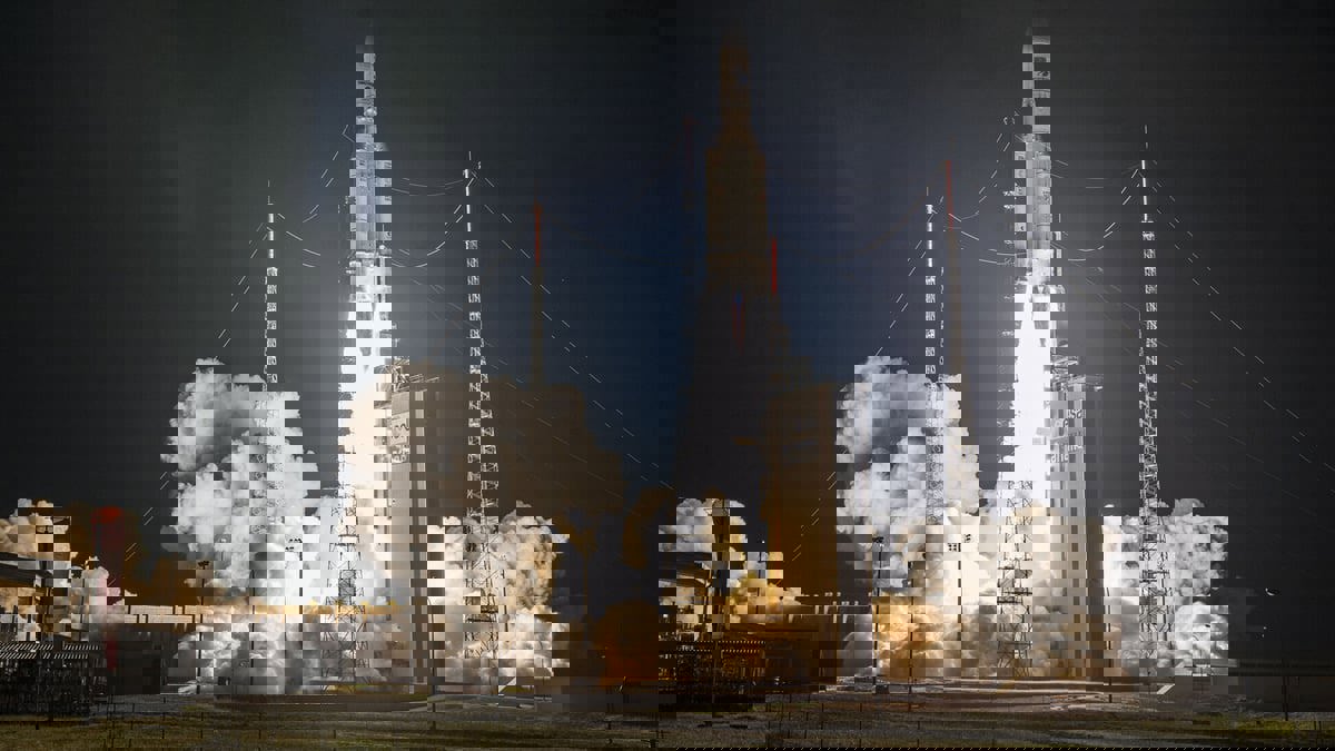 بعد توقف لأشهر.. إطلاق صاروخ "أريان 5" بنجاح يعيد أوروبا إلى الفضاء