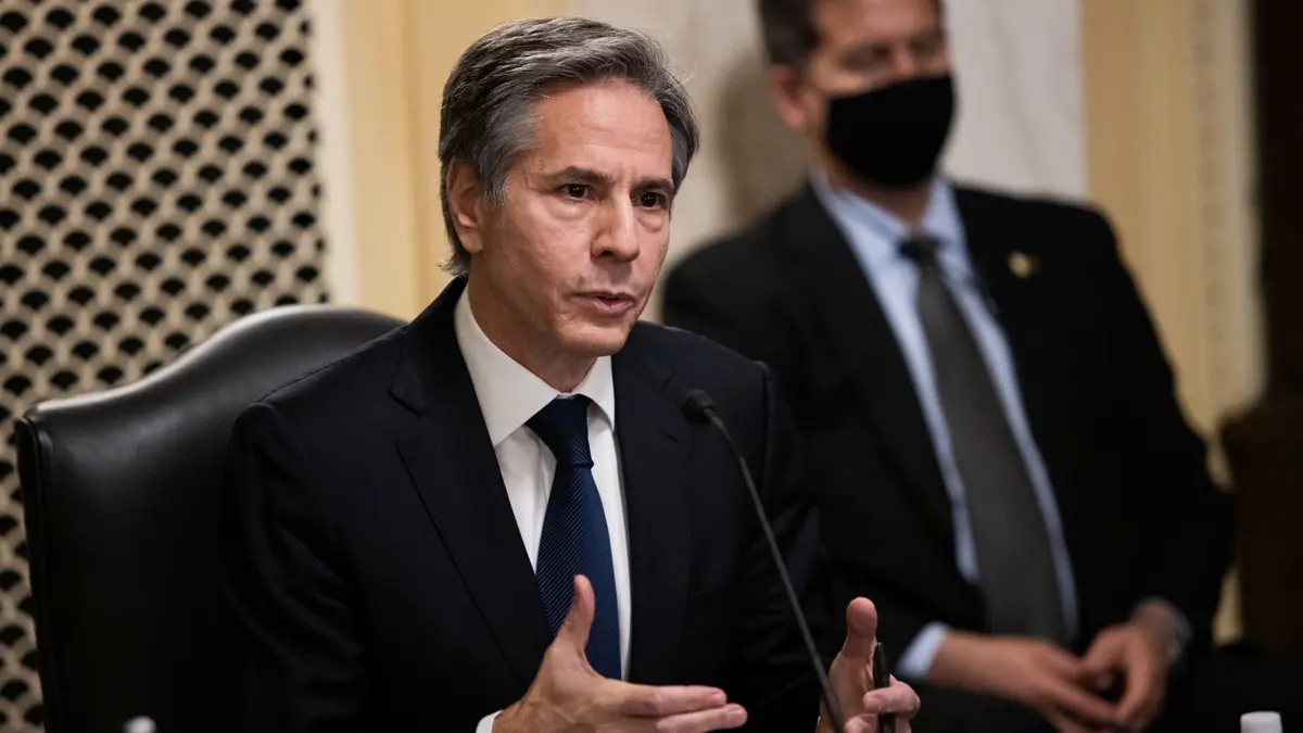 الخارجية الأمريكية تبدأ مراجعة تصنيف ميليشيات الحوثي والاتفاق مع طالبان