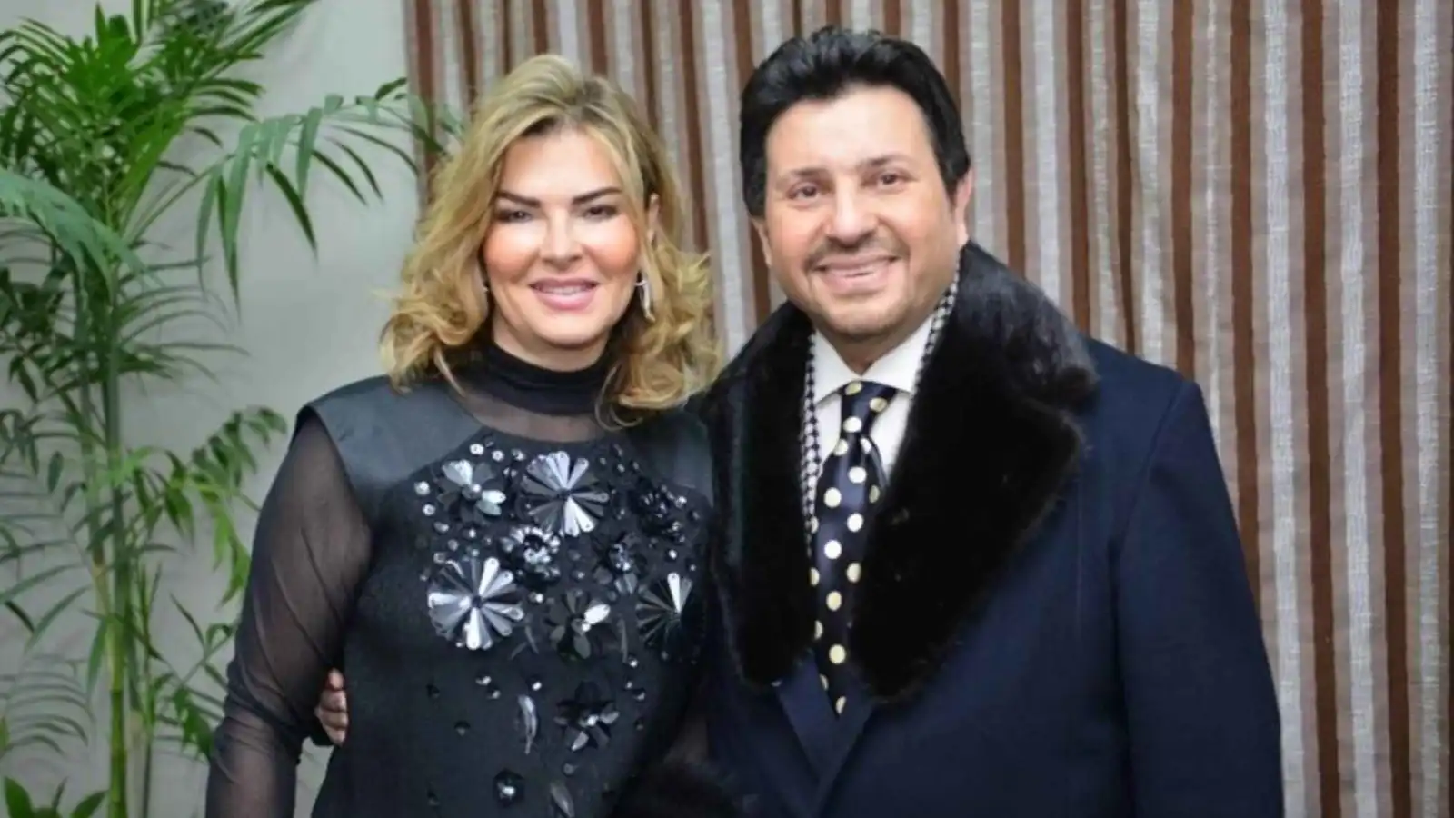 زوجة هاني شاكر تكشف حقيقة صوره المسربة من داخل المستشفى