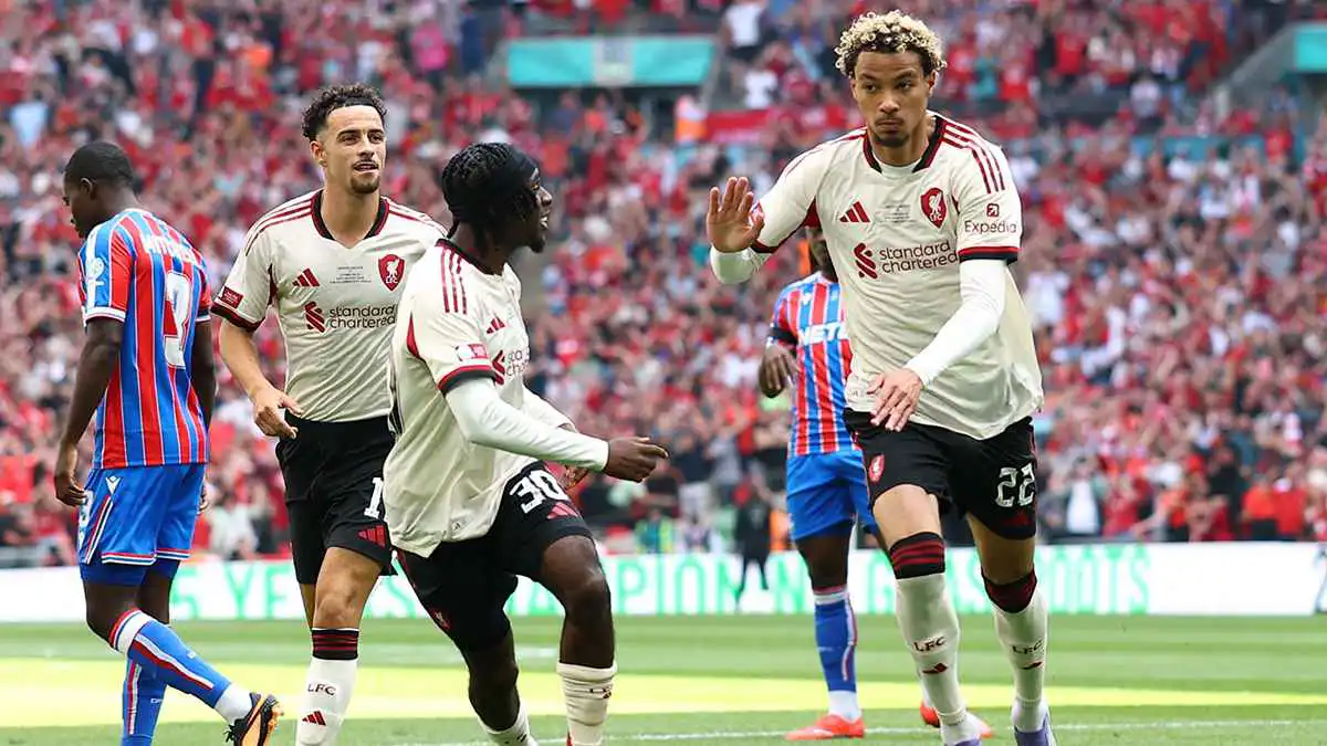 صفقة جديدة.. أكثر لاعب أبهر جمهور ليفربول أمام كريستال بالاس