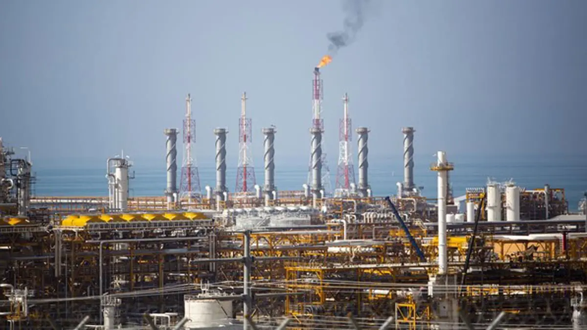 مسؤول إيراني: قطر تستغل عجزنا لزيادة مبيعاتها من غاز "الهيليوم" من حقل مشترك