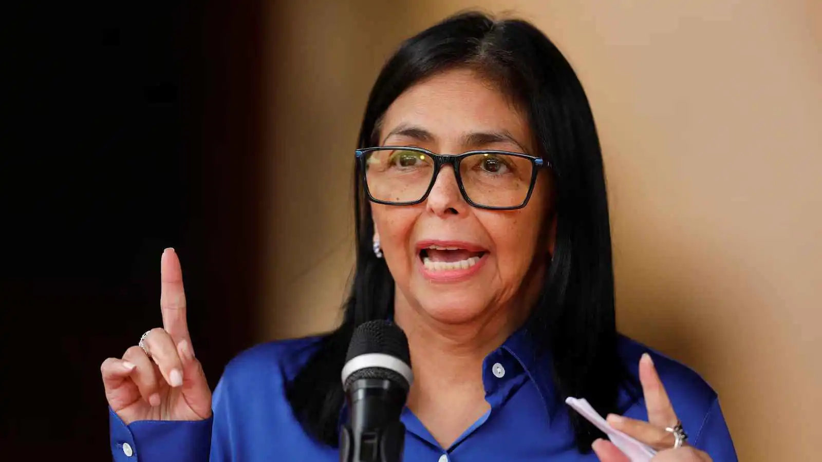 رئيسة فنزويلا بالوكالة تكشف كواليس اعتقال مادورو (فيديو إرم)