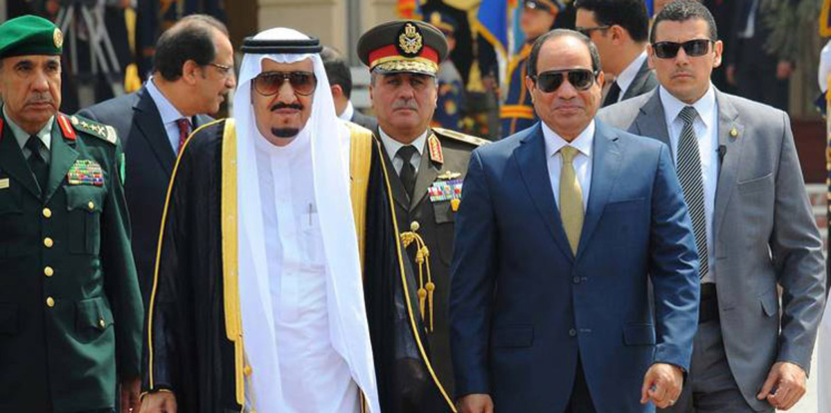 إيران تتهم السعودية بالوقوف وراء تفجيرات القاهرة واسطنبول