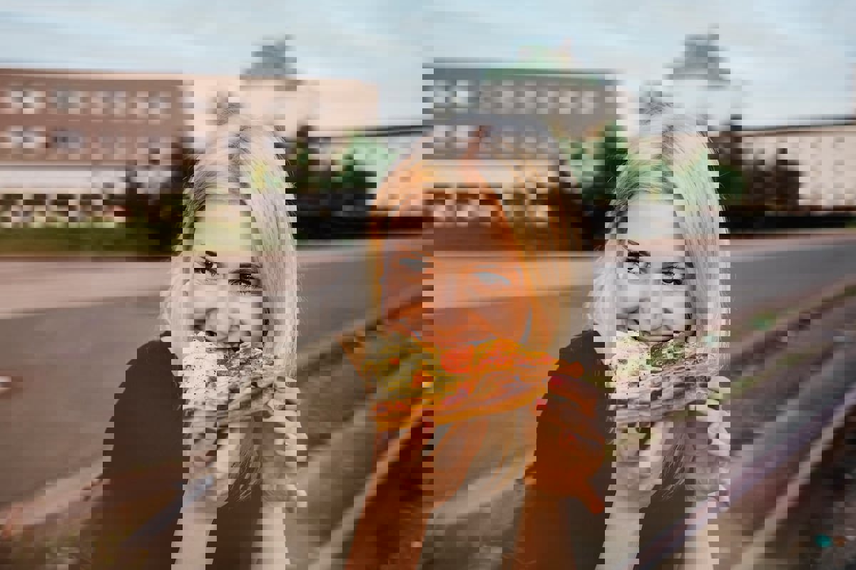 "الغلوتامات".. اللغز الذي يجعل البيتزا وجبة لا تُقاوم