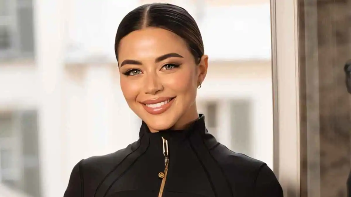 يارا السكري تحسم طبيعة علاقتها بأحمد العوضي