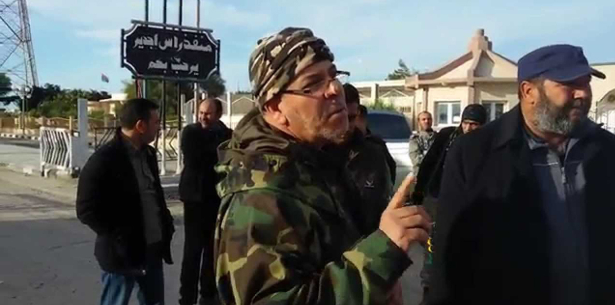 أنباء عن إصابة مدمر مطار طرابلس في معارك المطار