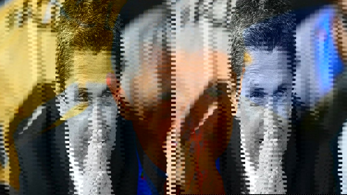 نادي الهلال السعودي يتجه لتجديد تعاقده مع المدرب لوشيسكو لمدة موسمين