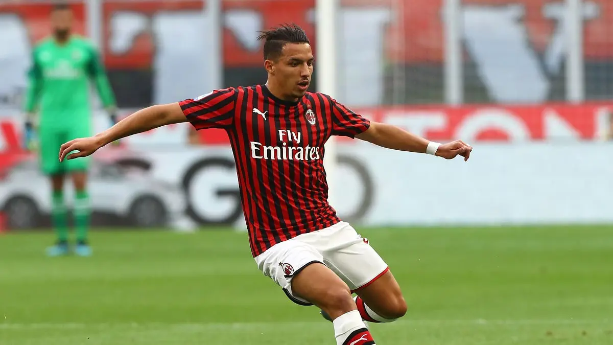 غوارديولا يتصل بالجزائري إسماعيل بن ناصر لإقناعه بالانضمام لمانشستر سيتي