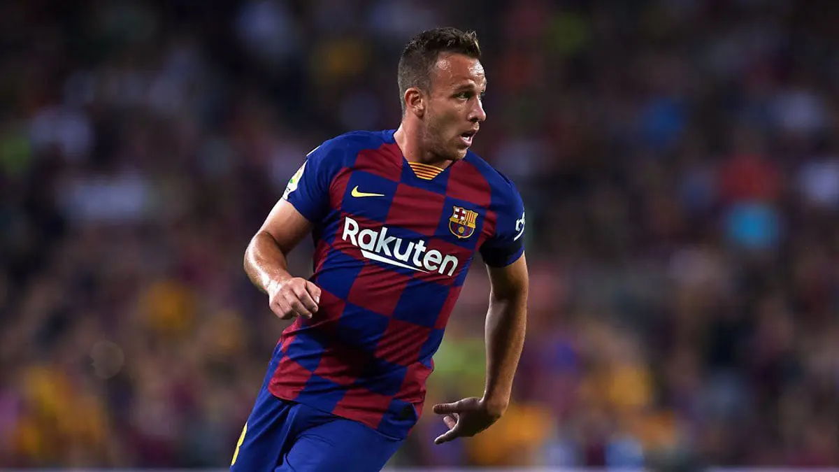 يوفنتوس يتدخل لحل أزمة نادي برشلونة مع آرثر ميلو