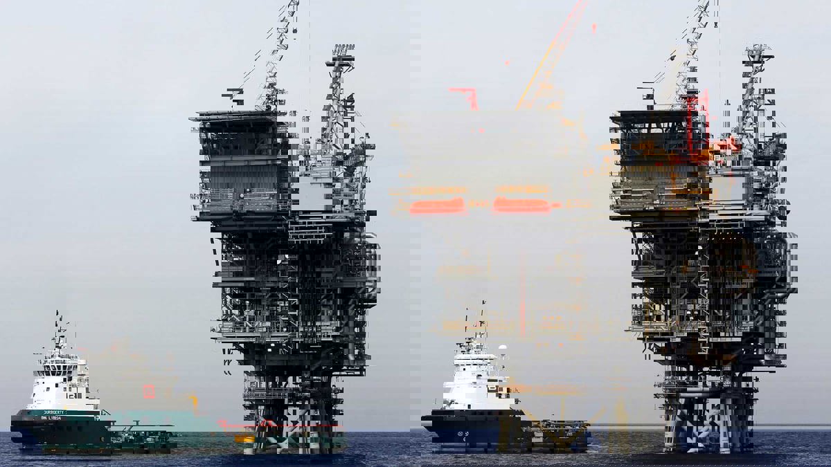 "قطر للطاقة" و"إكسون موبيل" توقعان اتفاقية مع قبرص للاستكشاف والتنقيب