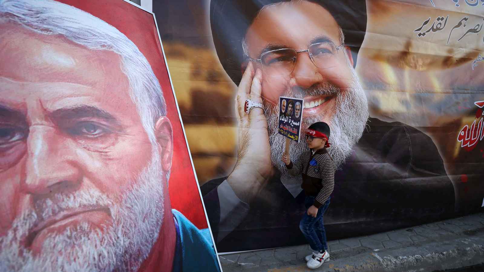 العراق.. اختطاف 3 شبان بدّلوا صور نصر الله وسليماني بعلم بلادهم