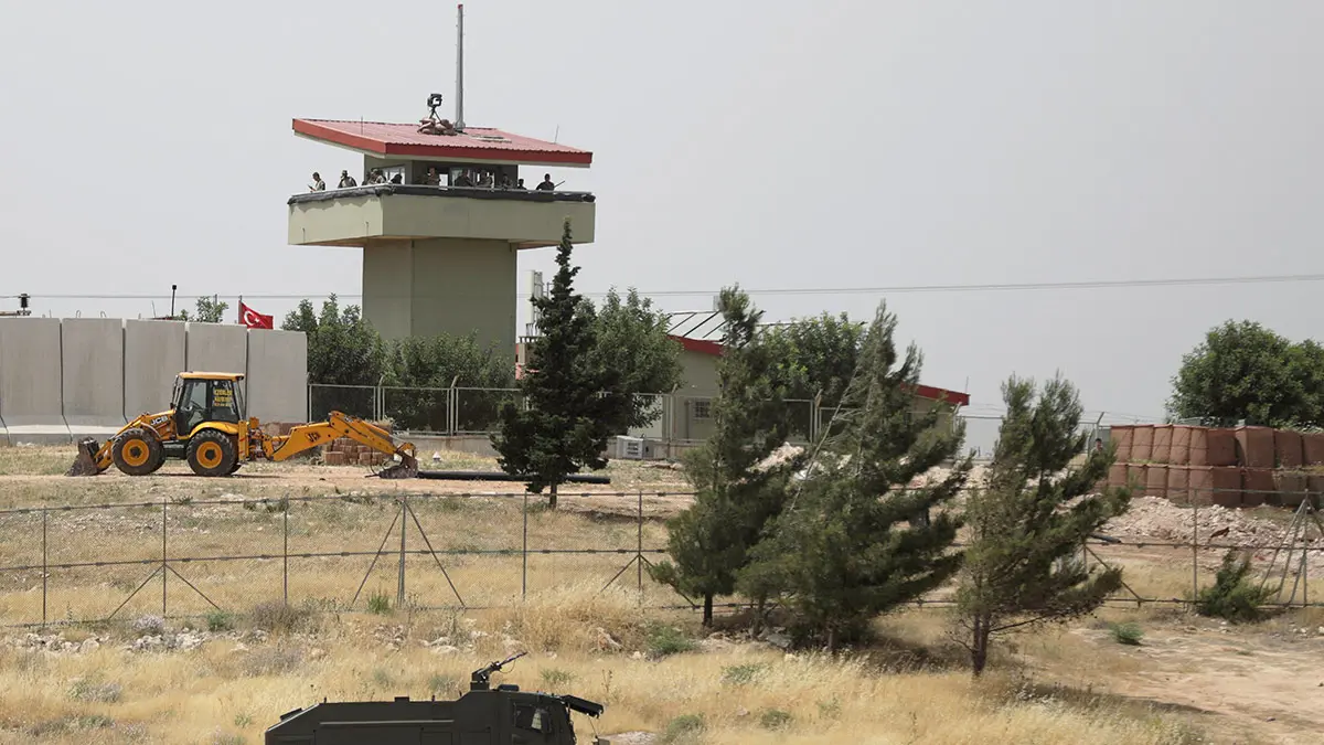 النظام السوري: مدرعات تركية اجتازت الحدود لمساعدة المعارضة في خان شيخون