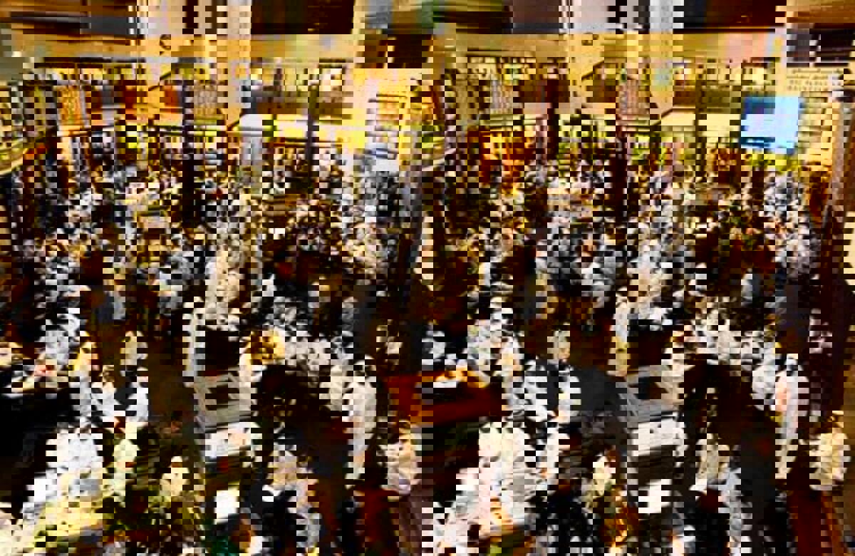 بورصات الخليج تهبط قبيل اجتماع المركزي الأميركي