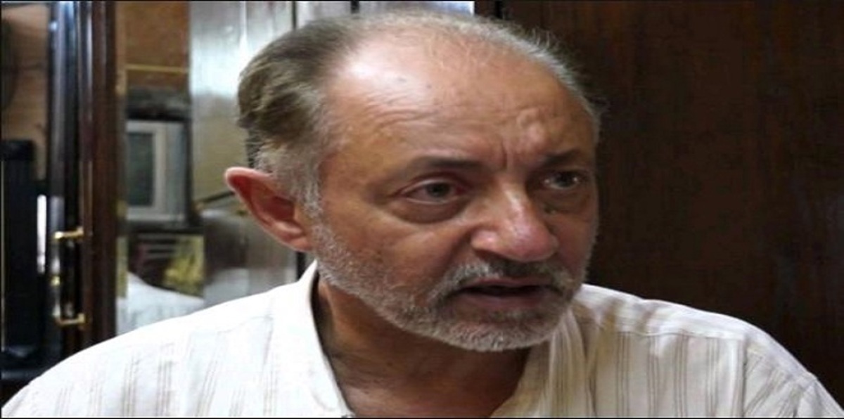 عبد العزيز مخيون يفتح النار على منتج " الكبريت الأحمر"