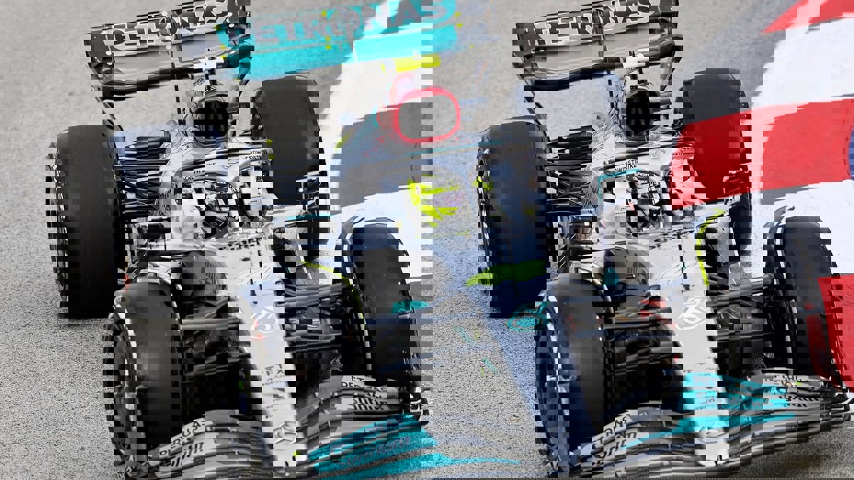 لويس هاملتون الأسرع بجولة التجارب الحرة الأولى في سنغافورة