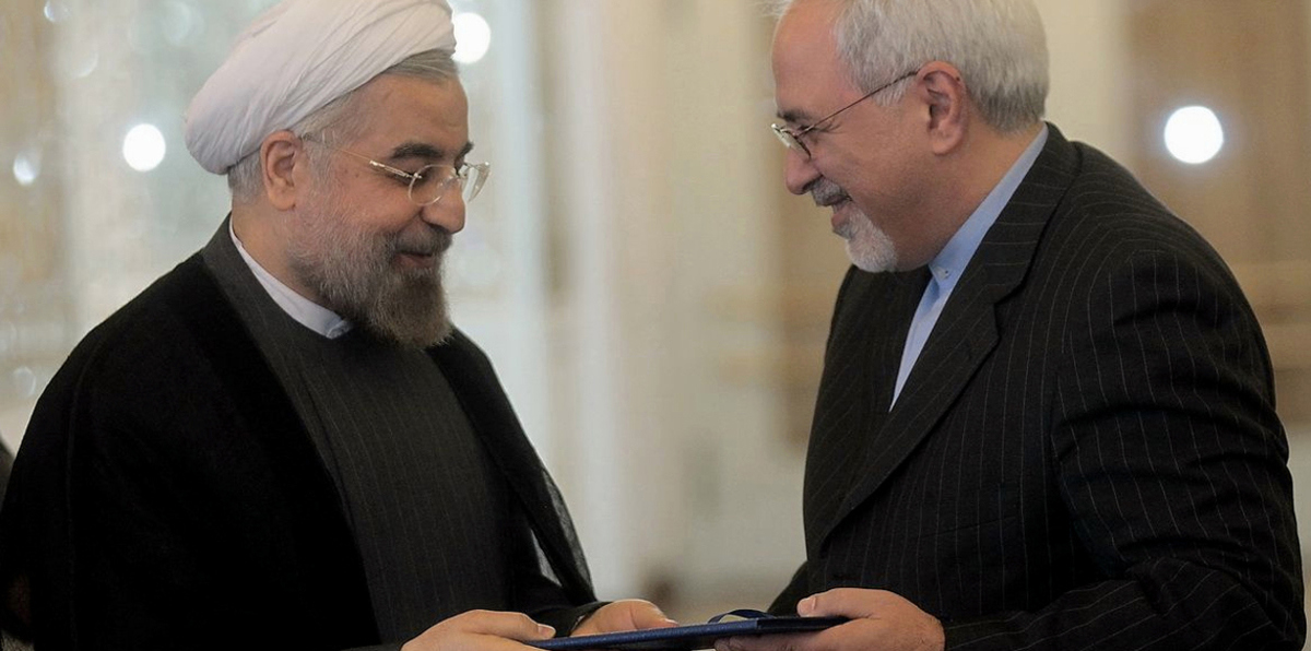 بينهم ظريف.. روحاني يبقي 7 وزراء في الحكومة الإيرانية المقبلة