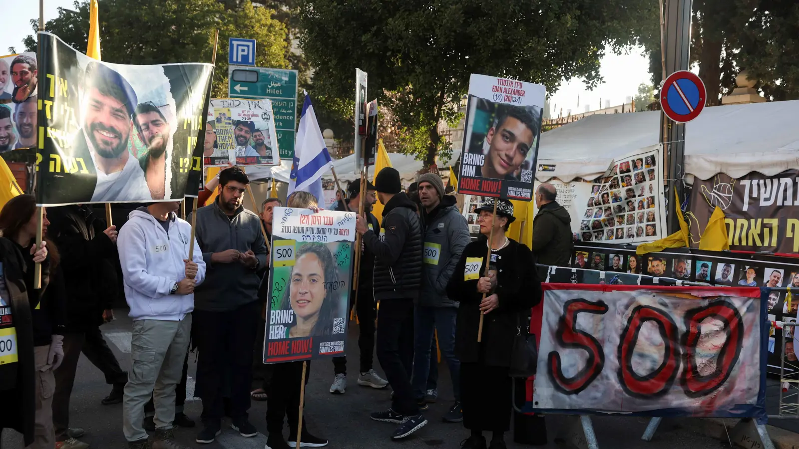 إعلام عبري: نتنياهو يريد عودة الحرب لا الرهائن