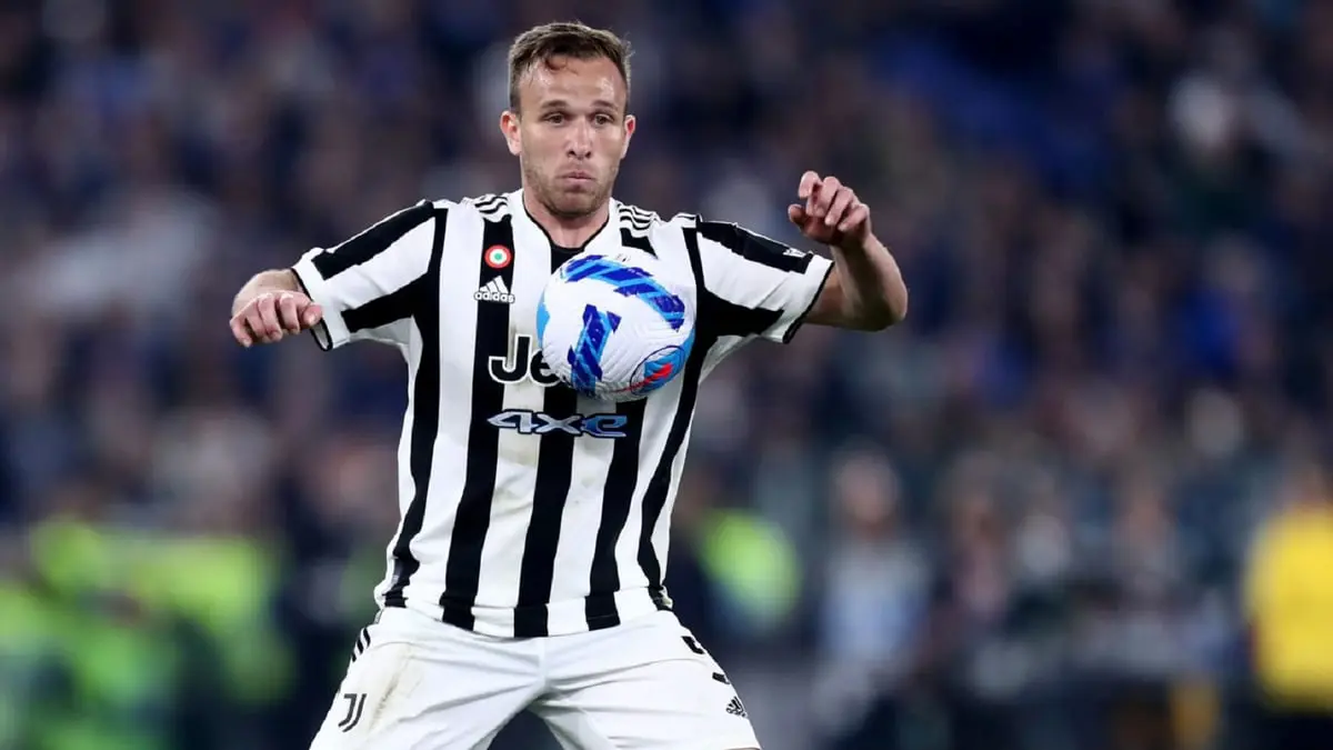 هل سيعود آرثر ميلو إلى برشلونة؟