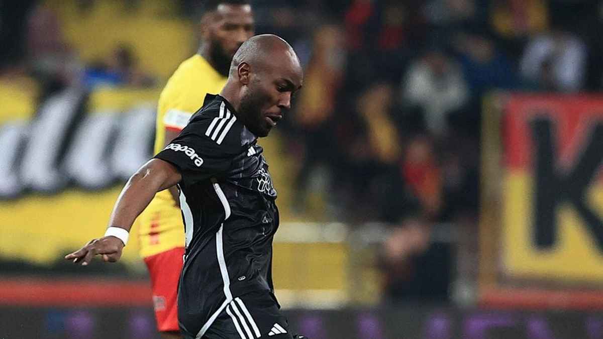 ما سر جلوس الليبي المعتصم المصراتي بديلا أمام مكابي تل أبيب؟