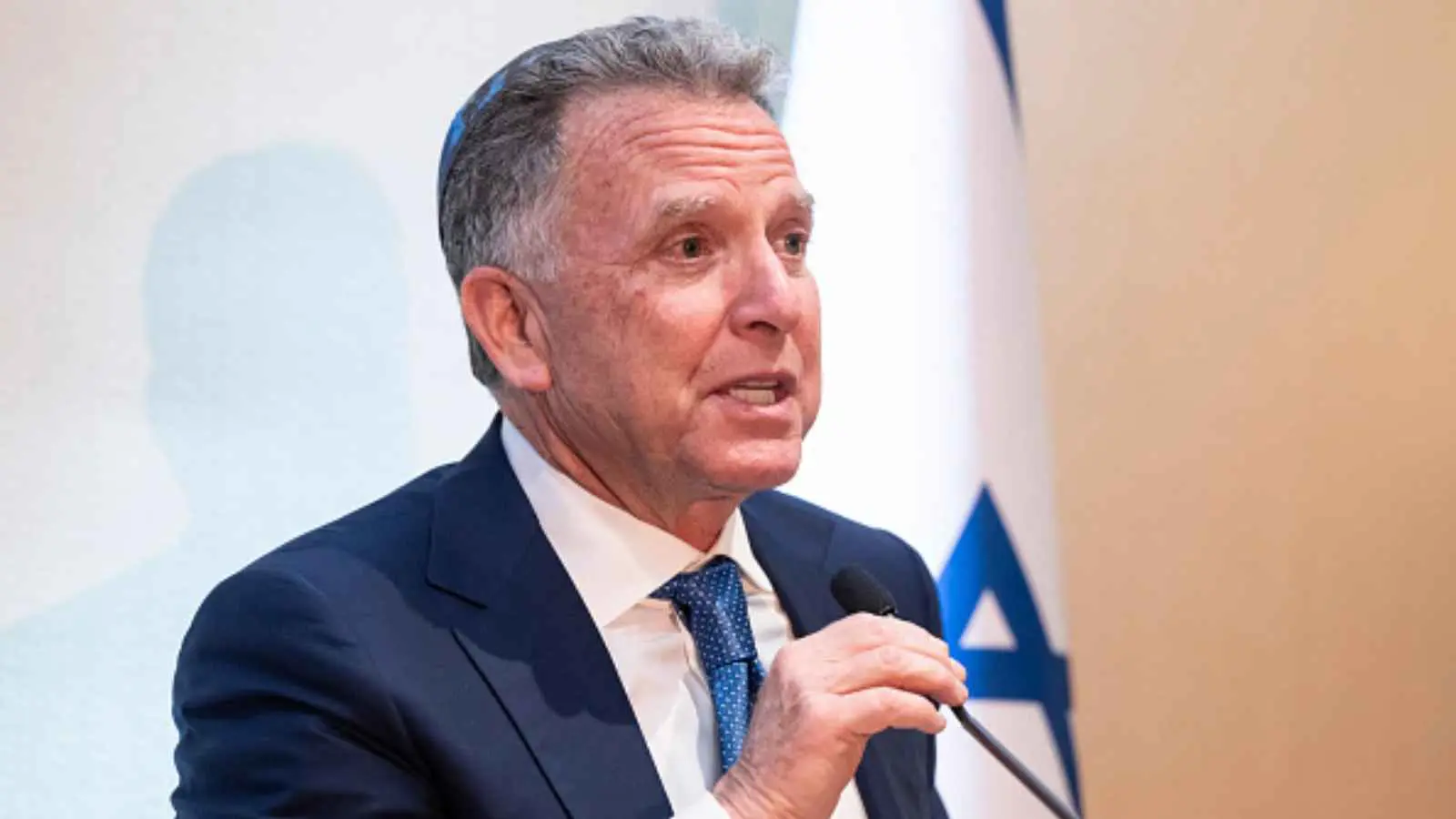 بين غزة والضفة الغربية.. ما الذي يحمله مبعوث ترامب للفلسطينيين؟