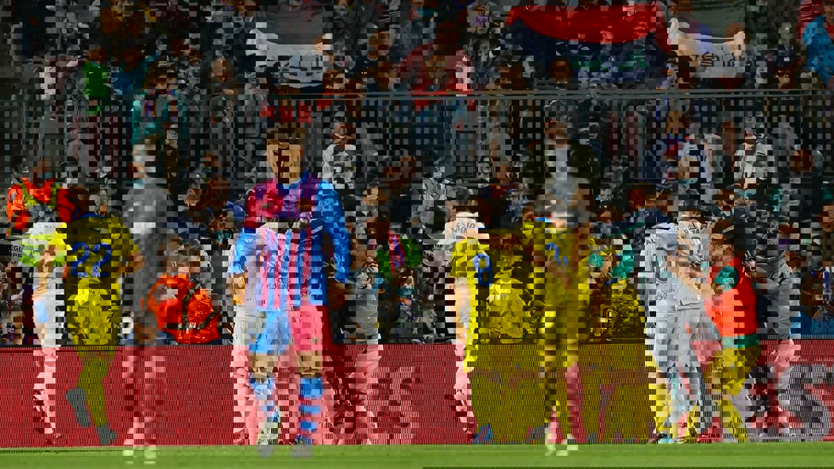 ترتيب الدوري الإسباني: قادش يكبد برشلونة الخسارة الخامسة في الليغا