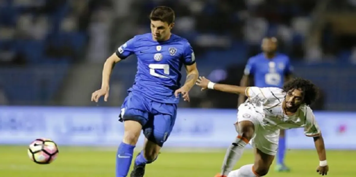 الهلال يغرّد بصدارة الدوري السعودي بالفوز على الشباب