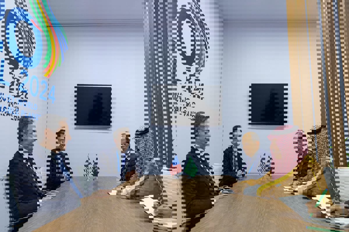 وزير خارجية السعودية يبحث مع بلينكن تطورات قطاع غزة ومحيطها