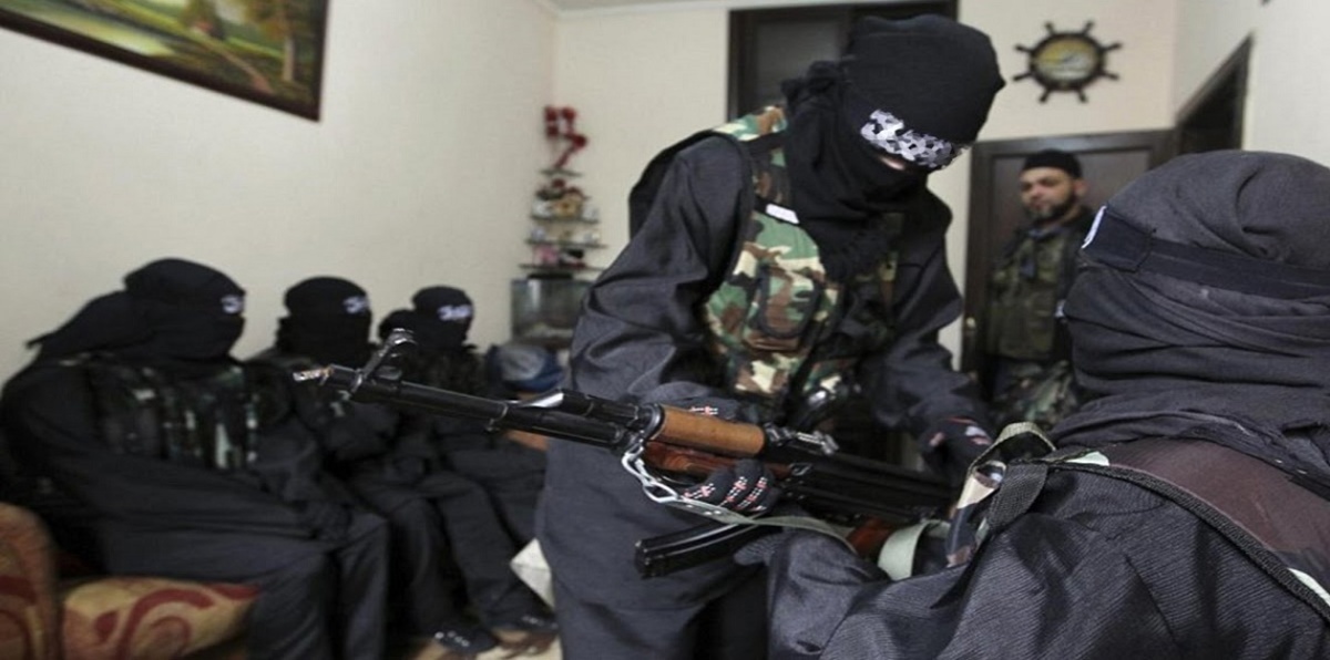 الجزائر تفكك شبكة لتجنيد مقاتلات لصالح داعش في سوريا