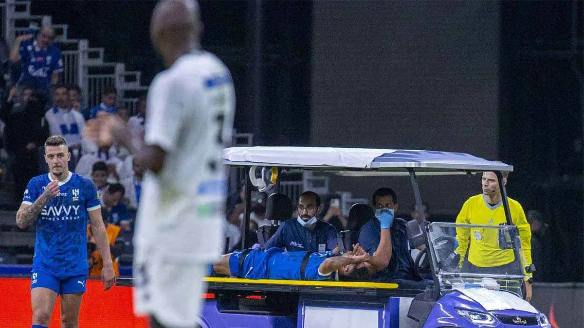 جدل واسع بسبب تدخل مشعل الصبياني على سالم الدوسري (فيديو)