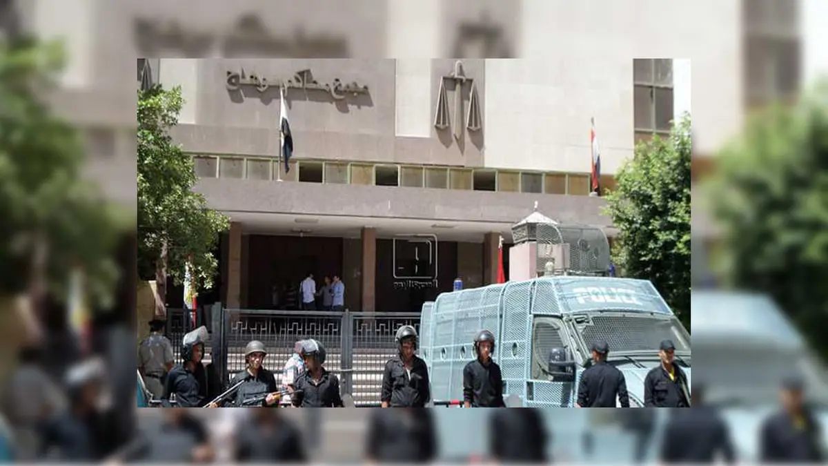 الإعدام لمصري قتل والديه وشقيقته وطفليها بـ"الساطور"