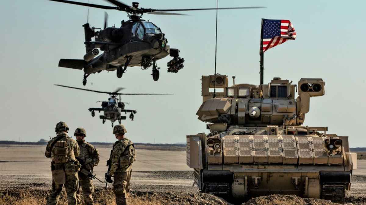 التحالف الدولي يدفع بتعزيزات عسكرية لقاعدته في دير الزور