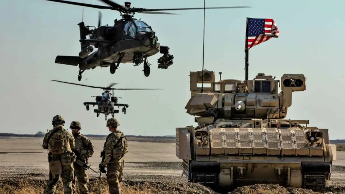 التحالف الدولي يدفع بتعزيزات عسكرية لقاعدته في دير الزور