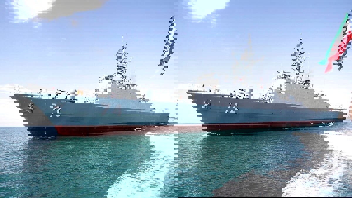 إيران تقرر إنشاء "قاعدة عسكرية دائمة" لها في المحيط الهندي