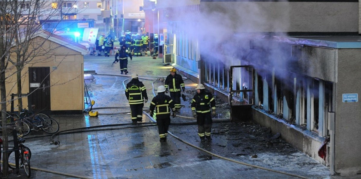 موجة إحراق سيارات في السويد تنتقل لحي فقير في ستوكهولم