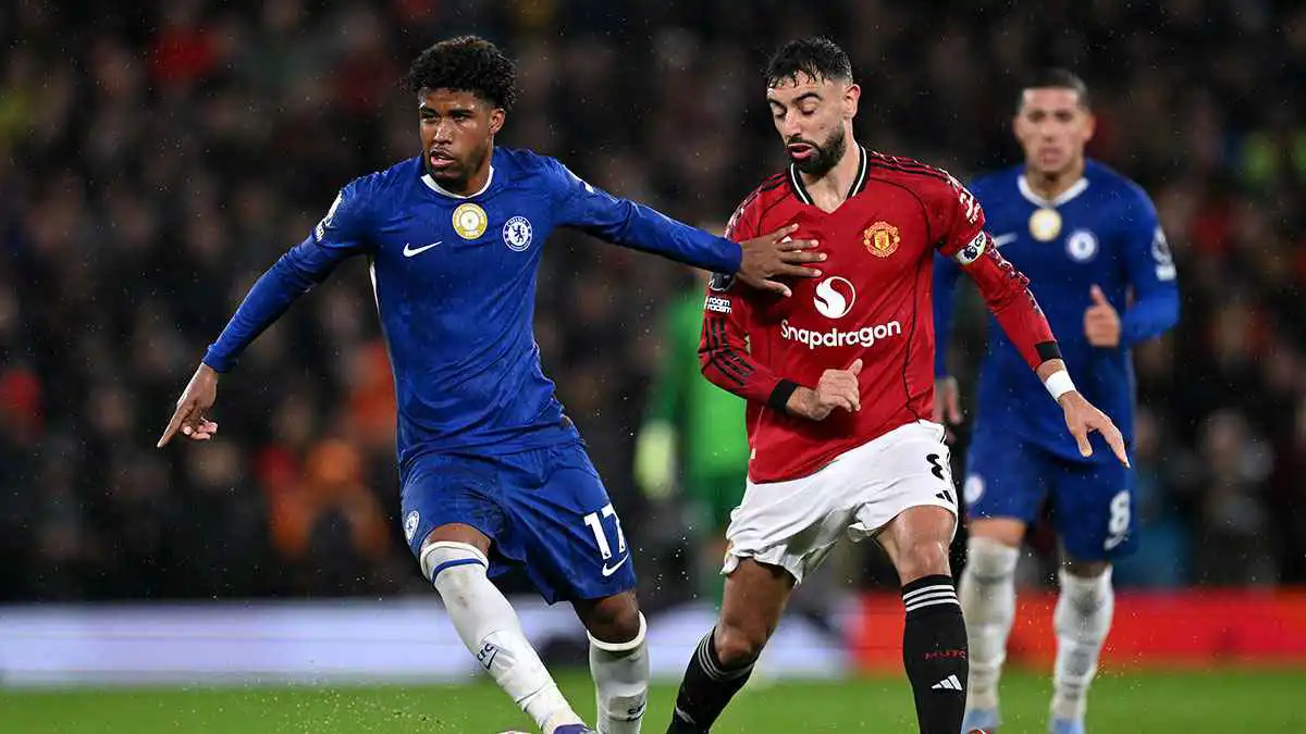 الموعد والقنوات الناقلة لمباراة تشيلسي ومانشستر يونايتد في الدوري الإنجليزي