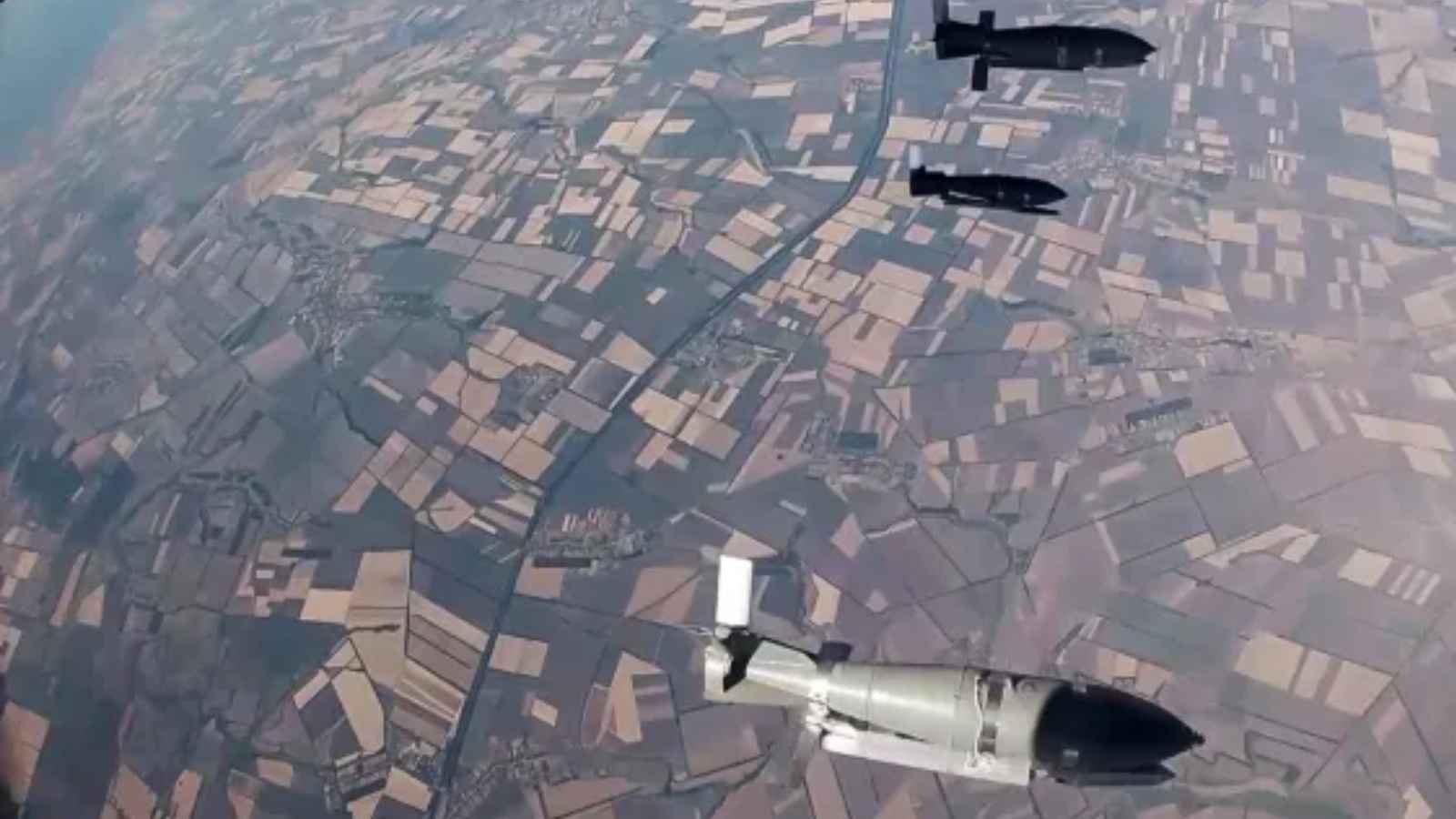 أوكرانيا تنشر سلاحًا "تجريبيًا" يعمل على تدمير قنابل روسيا الانزلاقية