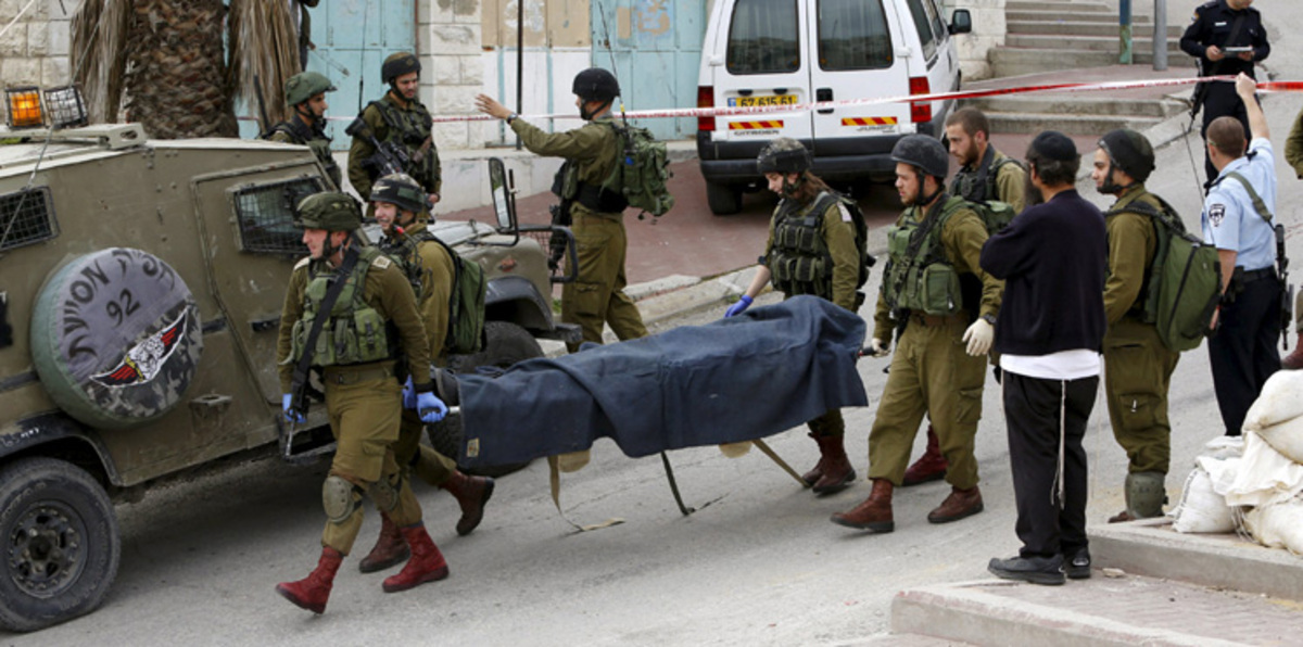 مقتل فلسطينيينِ بعد طعن جندي إسرائيلي في الخليل