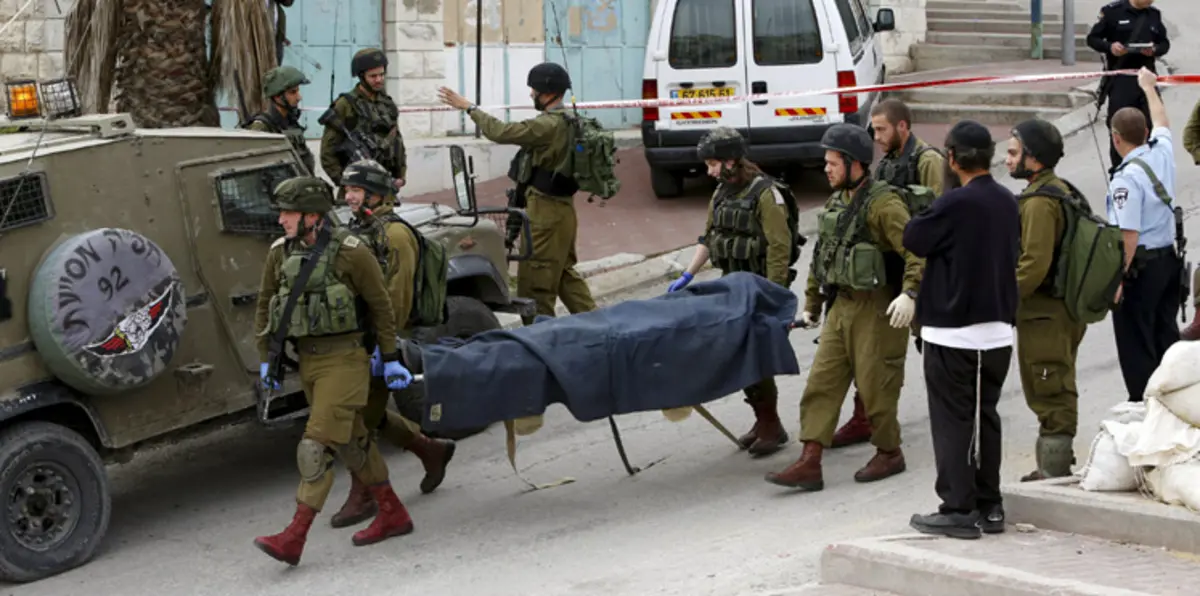 مقتل فلسطينيينِ بعد طعن جندي إسرائيلي في الخليل