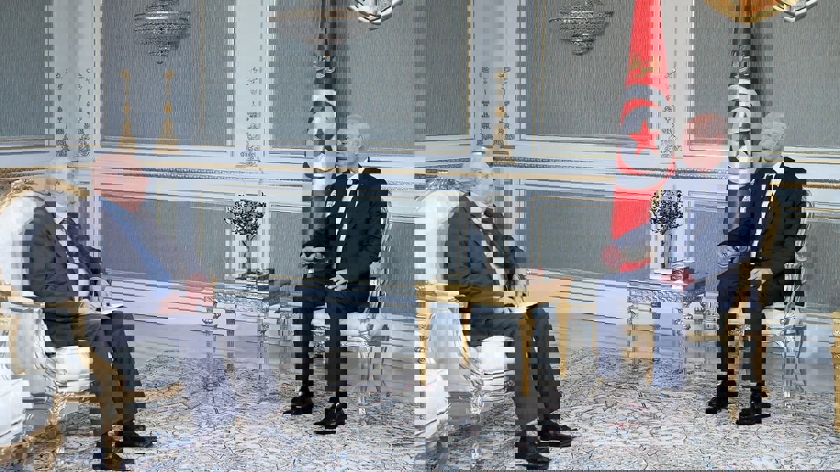 "لا برلماني ولا رئاسي".. شكل النظام السياسي الجديد في تونس يثير مخاوف المعارضة