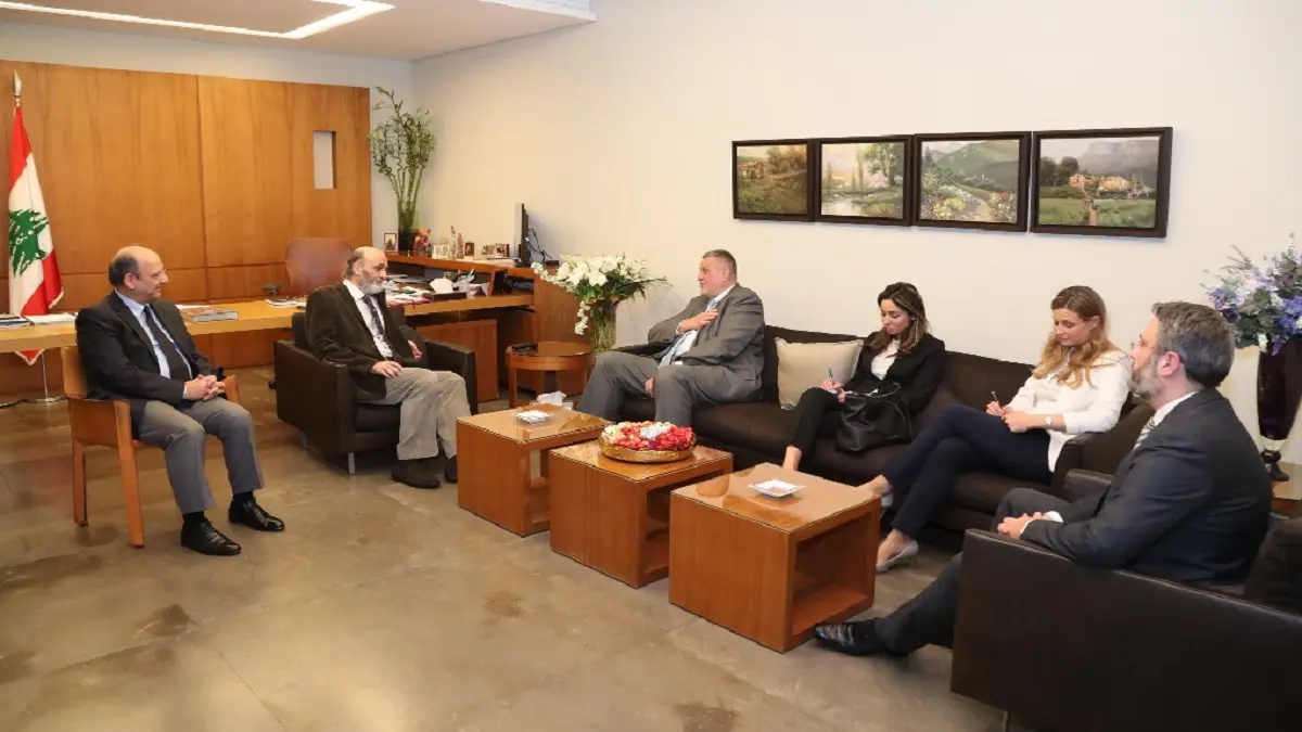 الحجيج السياسي الدولي لبيروت يحولها إلى ساحة مواجهة في ملفات إيران وسوريا وحزب الله