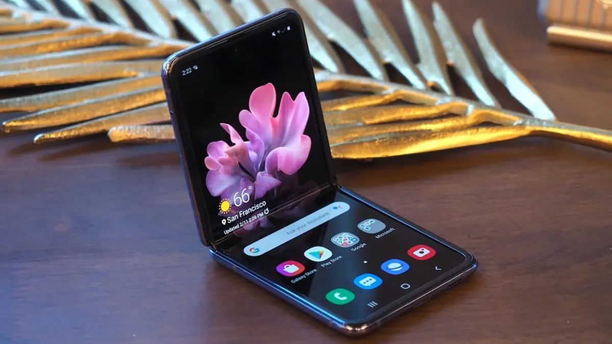 سامسونغ تقلص توقعاتها لمبيعات هواتفها القابلة للطي في 2023