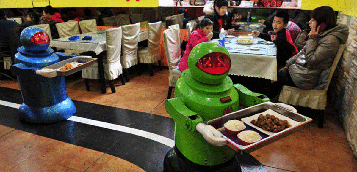 هدية عيد الميلاد.. روبوت لتوصيل الطلبات إلى المنازل