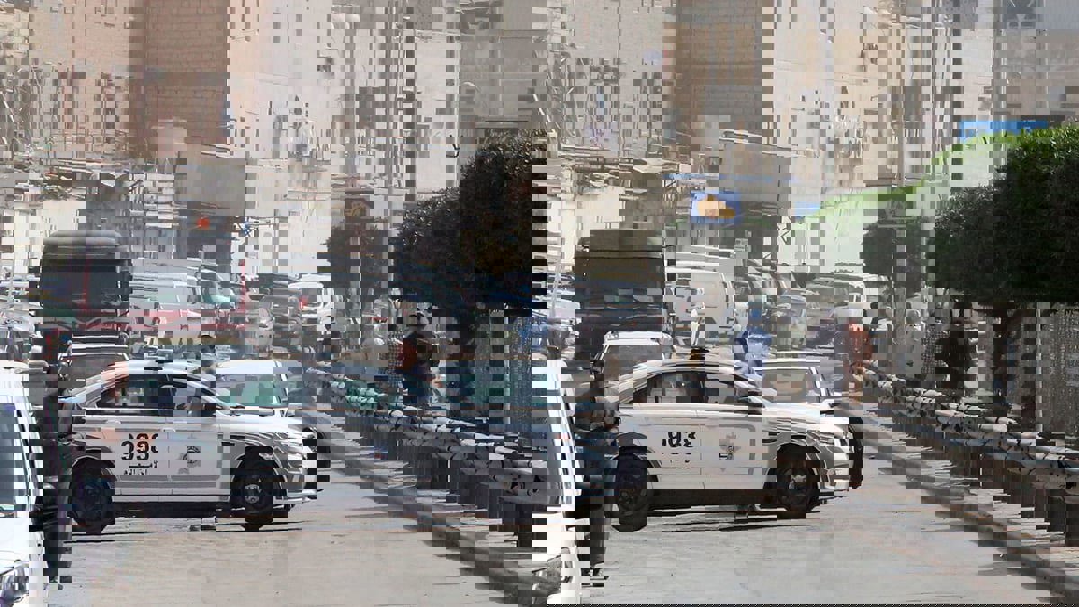 الكويت.. "رصاصة" تنهي حياة "بدون" في تيماء على يد عسكري أمن