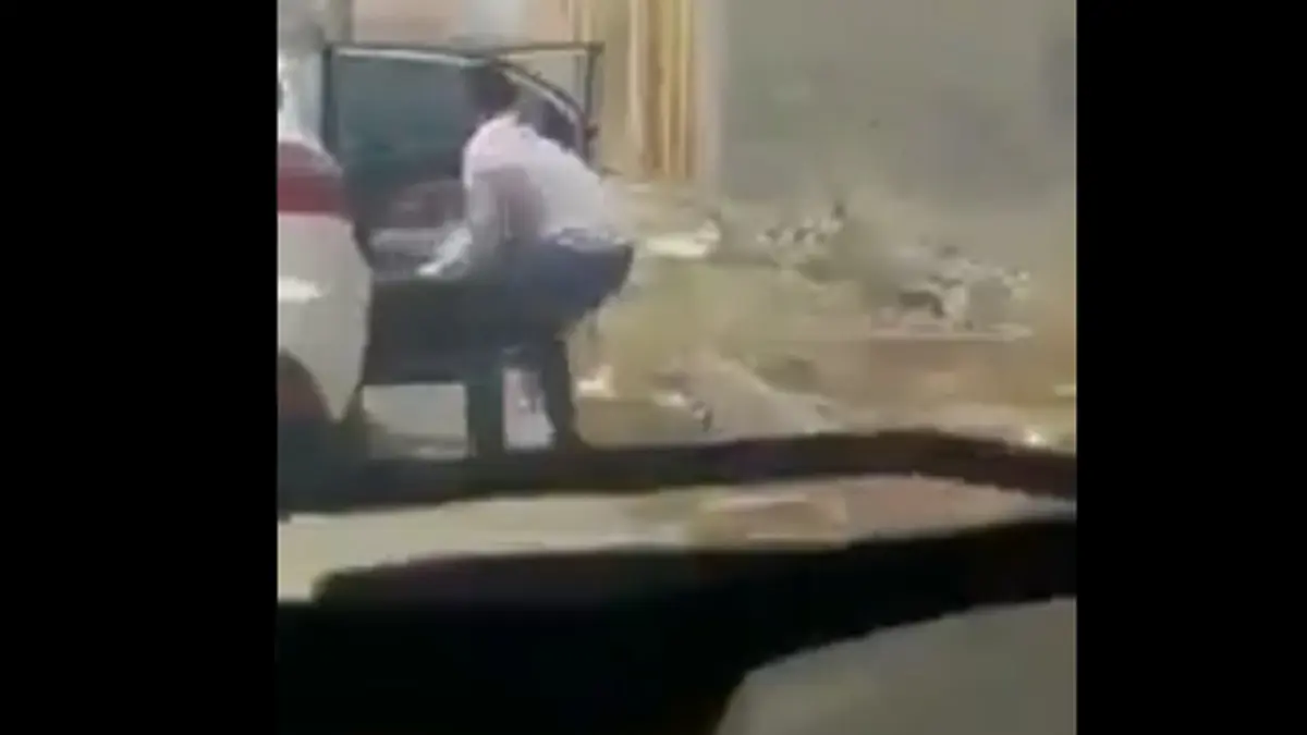 فيديو يوثق عملية سلب بالقوة في جدة وملاحقة الشرطة للعصابة‎