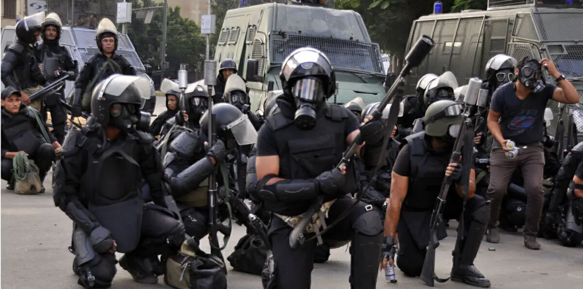 الحكومة المصرية تعتقل 14 عضوًا في حركة "حسم" المسلحة