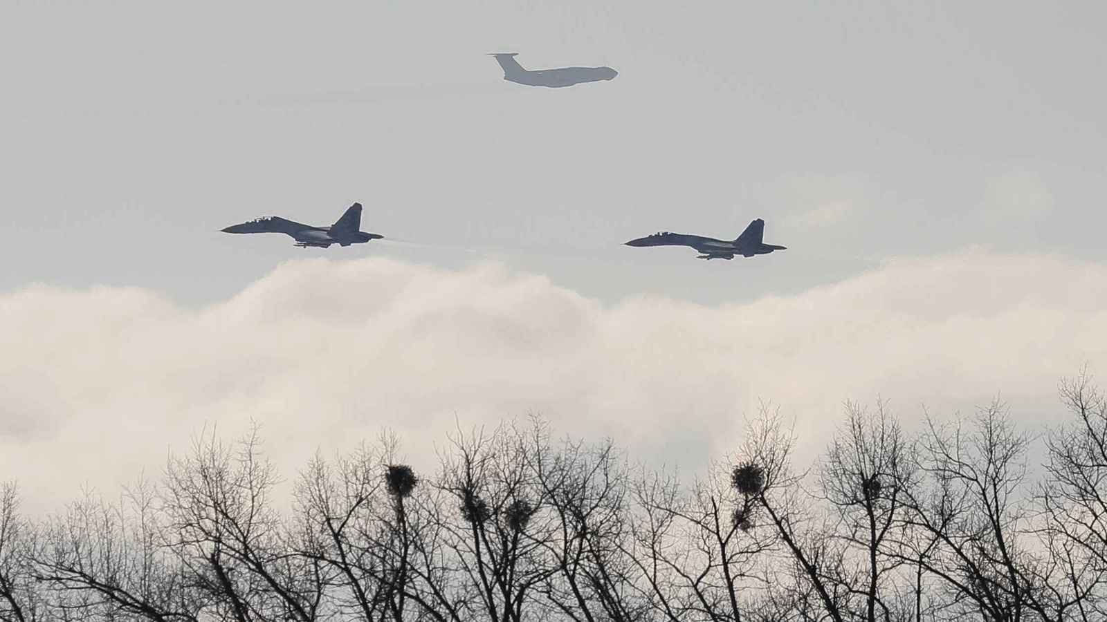 بولندا تنشر طائرات في مجالها الجوي بعد غارات روسية على أوكرانيا