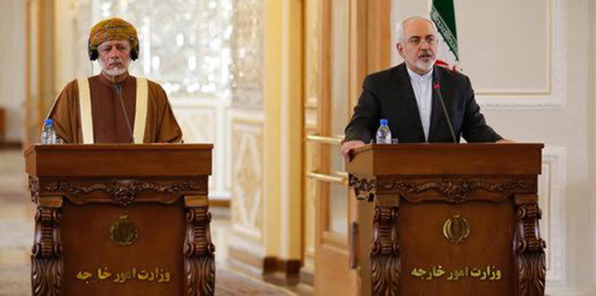 بن علوي يلمح من طهران إلى موضوع الوساطة مع السعودية