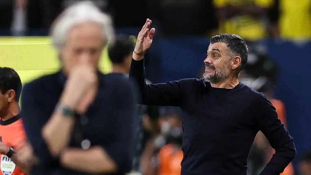 مدرب الاتحاد السعودي مرشح لتدريب وولفرهامبتون الإنجليزي