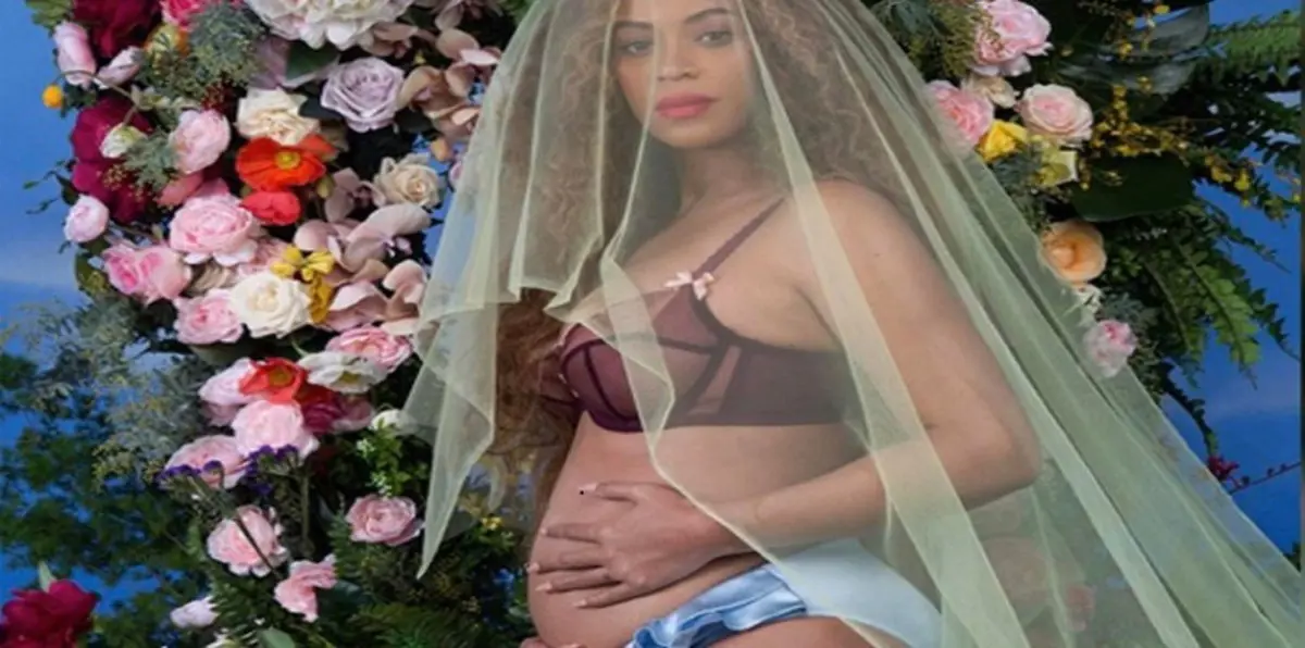 بيونسيه تؤكد شائعة "التوأم" على مذكرات ترامب (صورة)